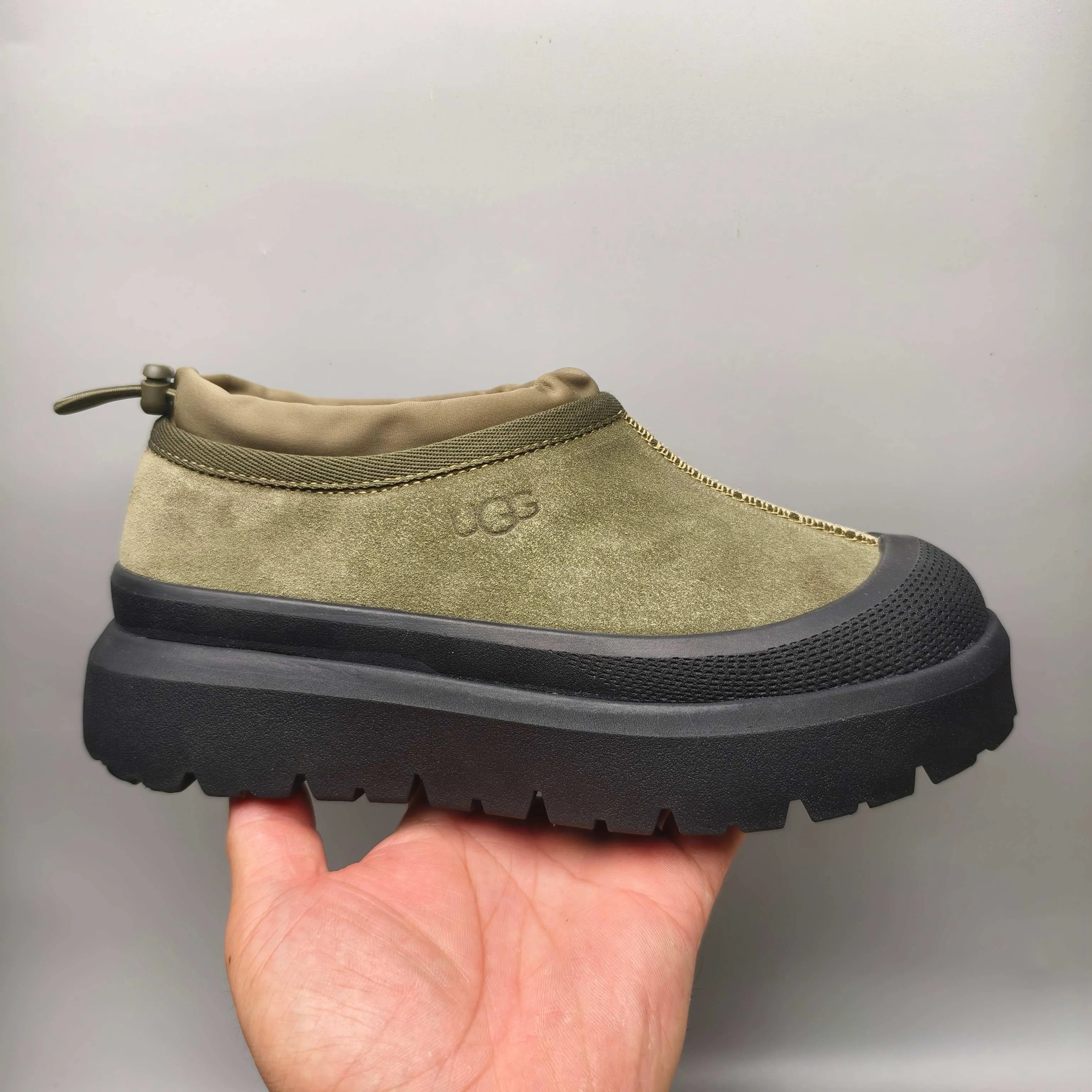 💰520 UGG sheepskin all-in-one snow boots 4096 slip-on casual trendy Wang Yibo men's and women's shoes Color: white red black blue yellow light gray dark gray green Matching sizes: 35-45
